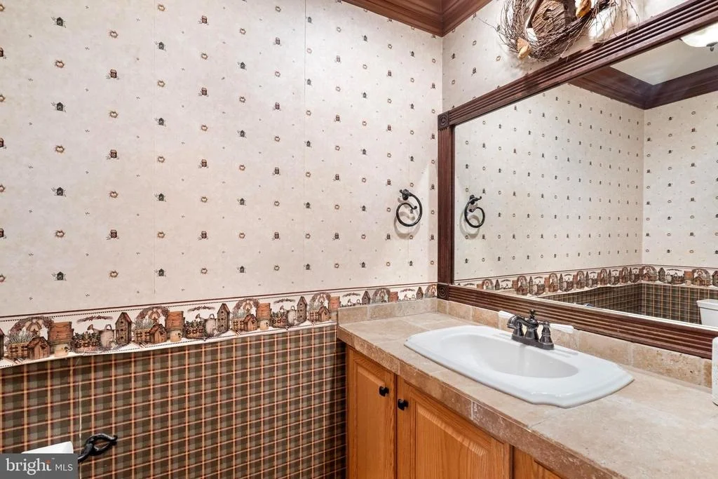 Photo of 955 STAYMAN DRIVE