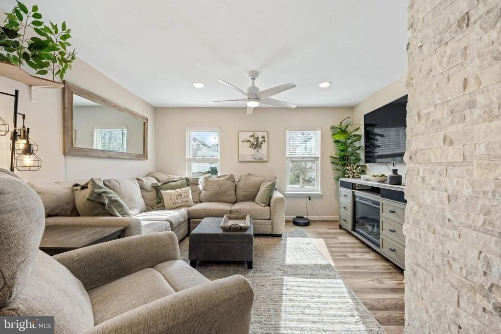 Photo of 215 BOULEVARD AVENUE