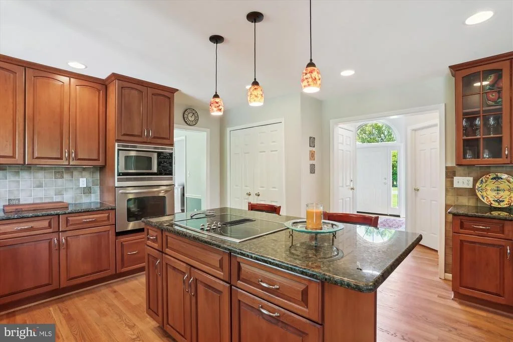Photo of 18521 AZALEA DRIVE