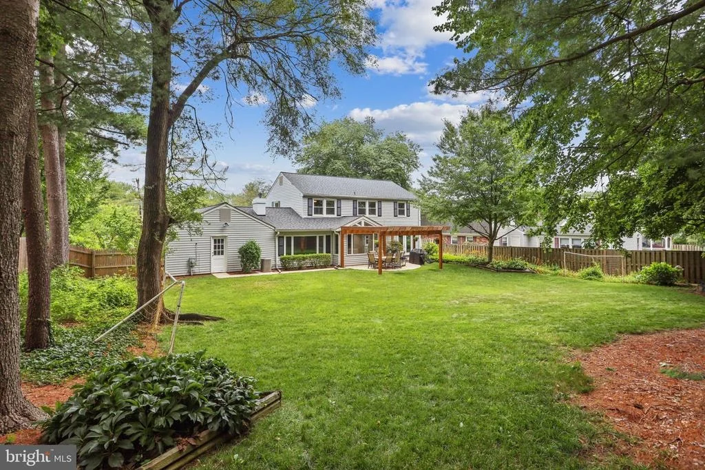 Photo of 14020 RIPPLING BROOK DRIVE