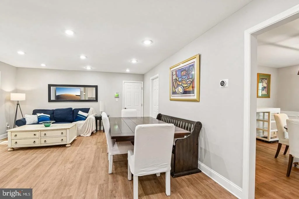 Photo of 8715 CRESTMONT LANE