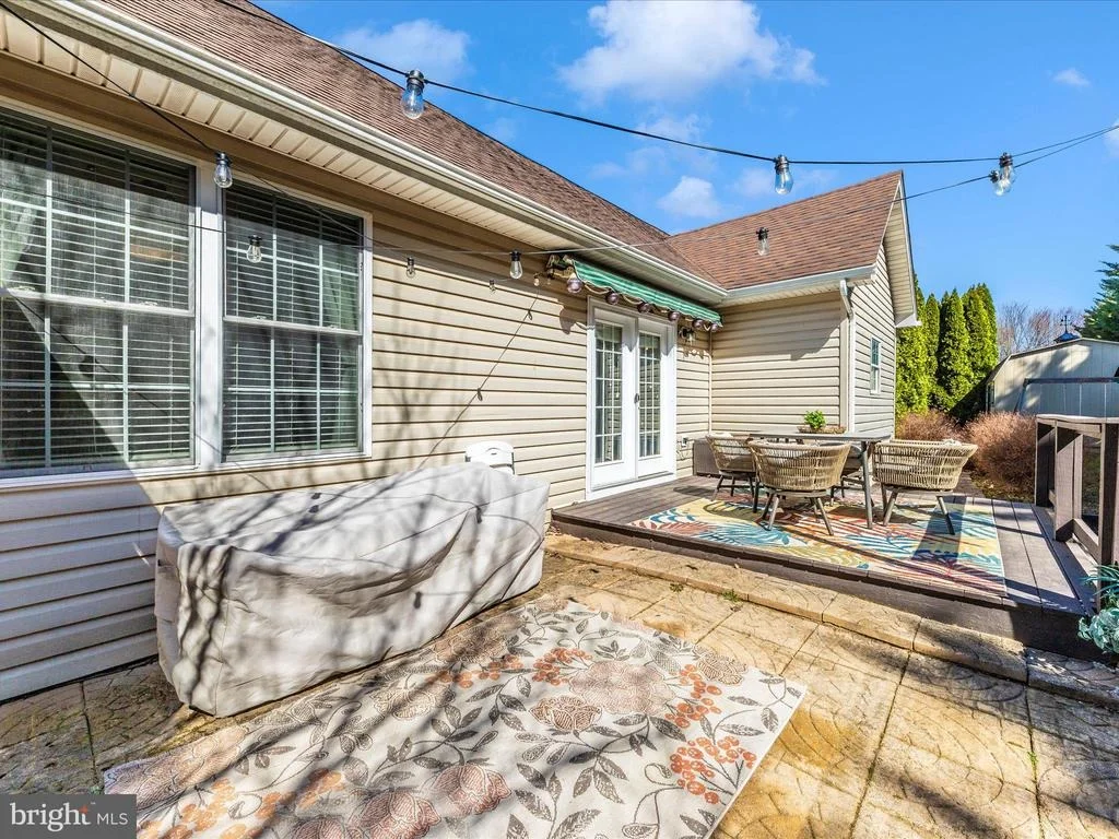 Photo of 84 GORDON DRIVE
