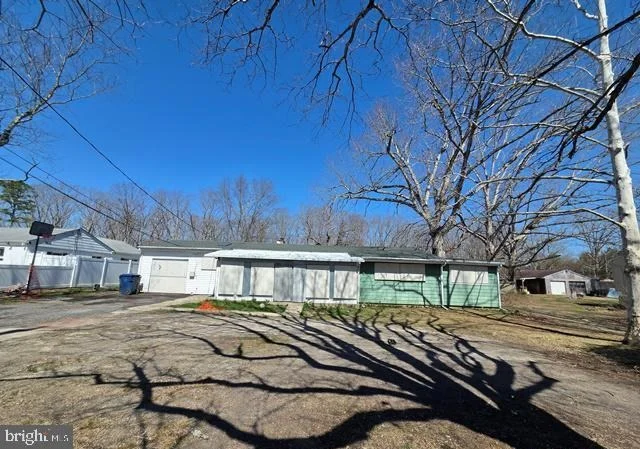 Photo of 1753 WINSLOW ROAD