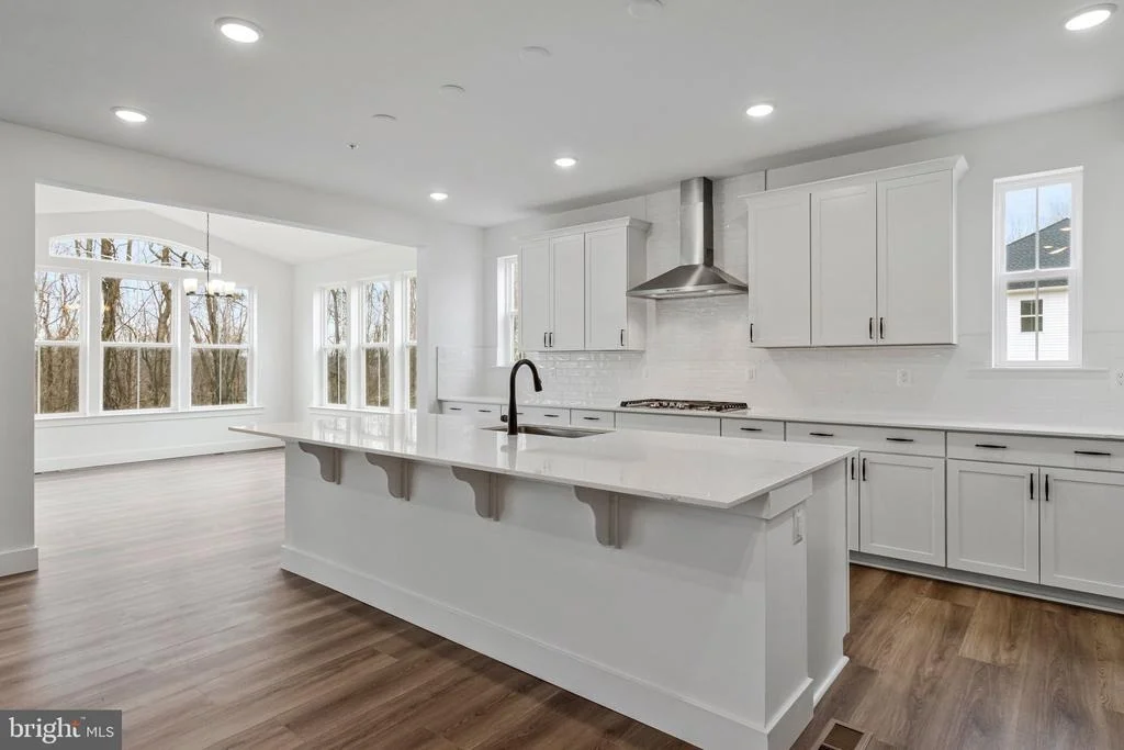 Photo of 2000 ARAM DRIVE