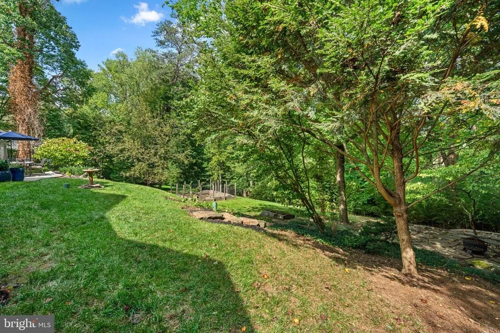 Photo of 6521 DARNALL ROAD