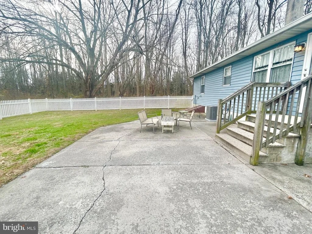 Photo of 298 N HOOK ROAD
