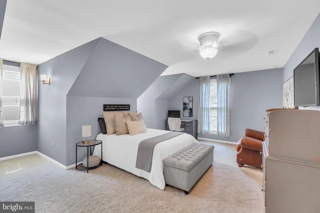 Photo of 8323 ARGENT CIRCLE