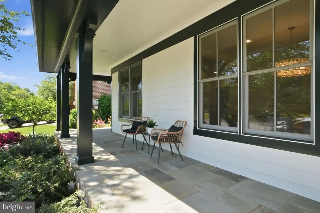 Photo of 2808 JOHN MARSHALL DRIVE