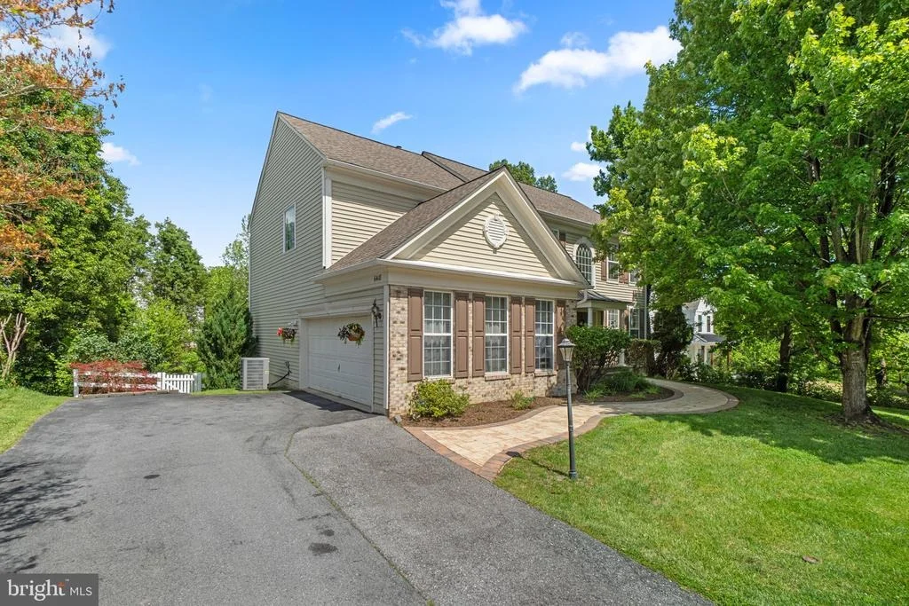 Photo of 6418 ERIN DRIVE