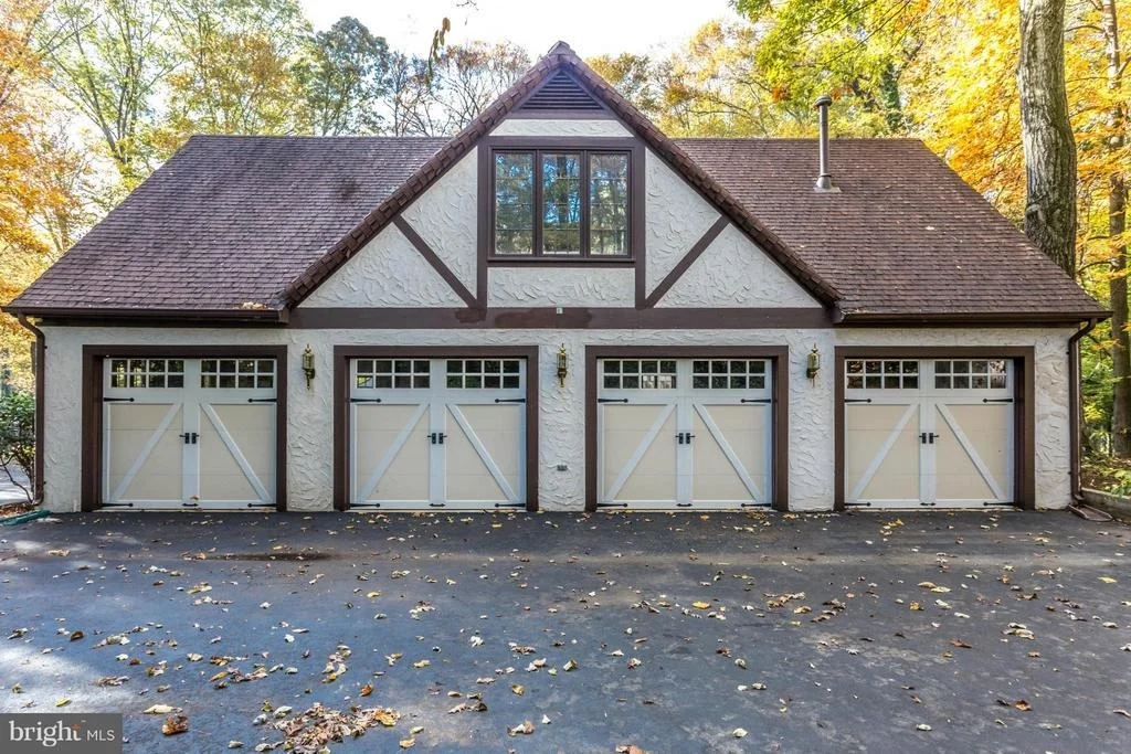 Photo of 6580 BRADDOCK ROAD