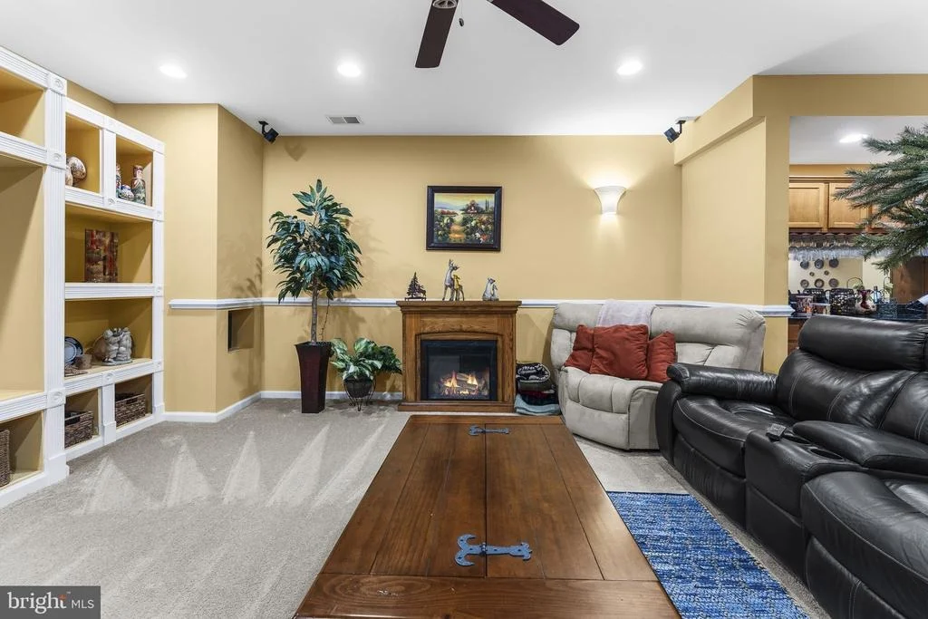 Photo of 5777 WATERLOO BRIDGE CIRCLE