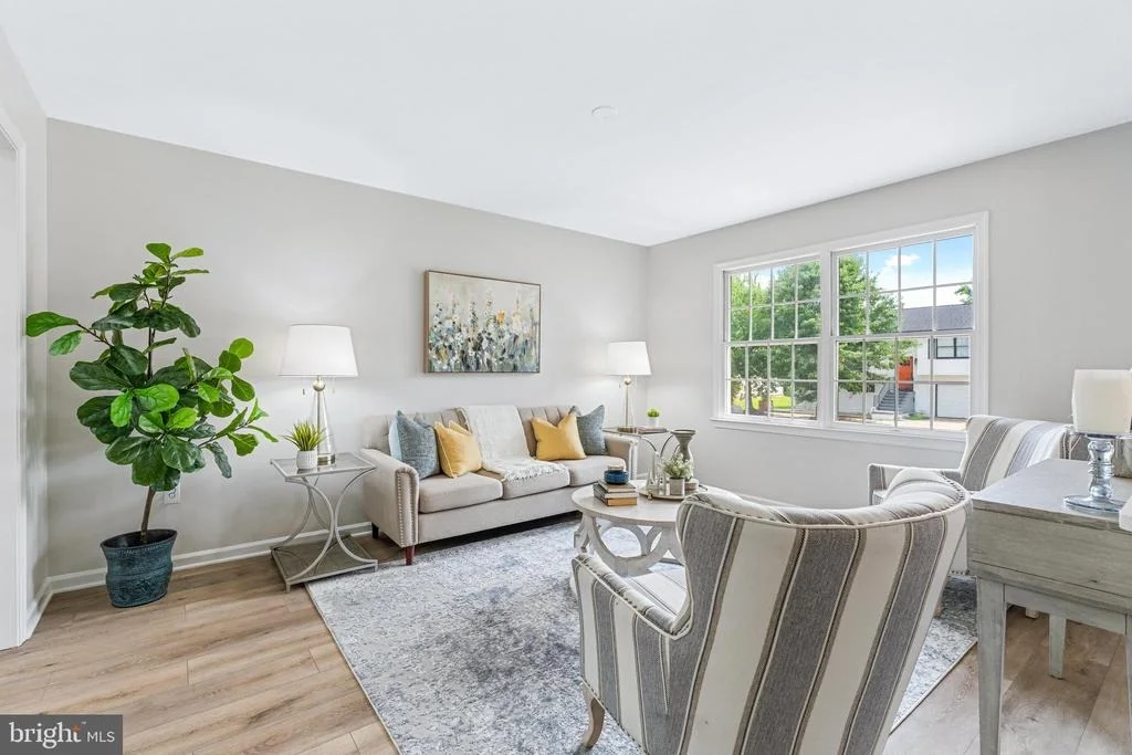 Photo of 1015 CHERYLS COURT