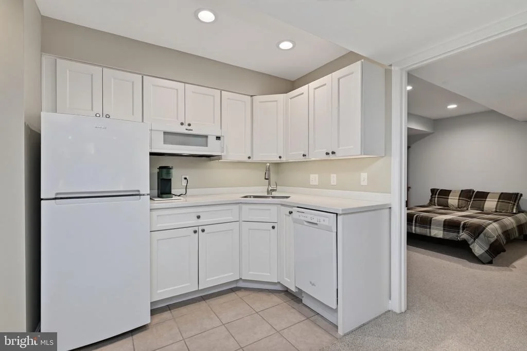 Photo of 10013 PURITAN WAY