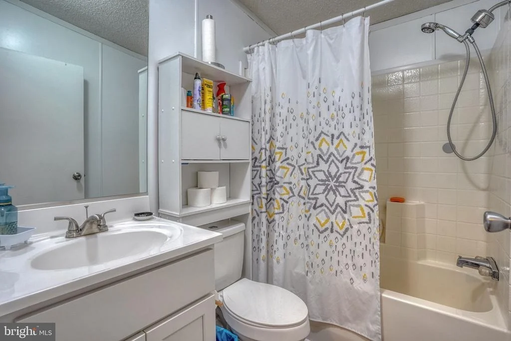 Photo of 6195 WATSON ROAD