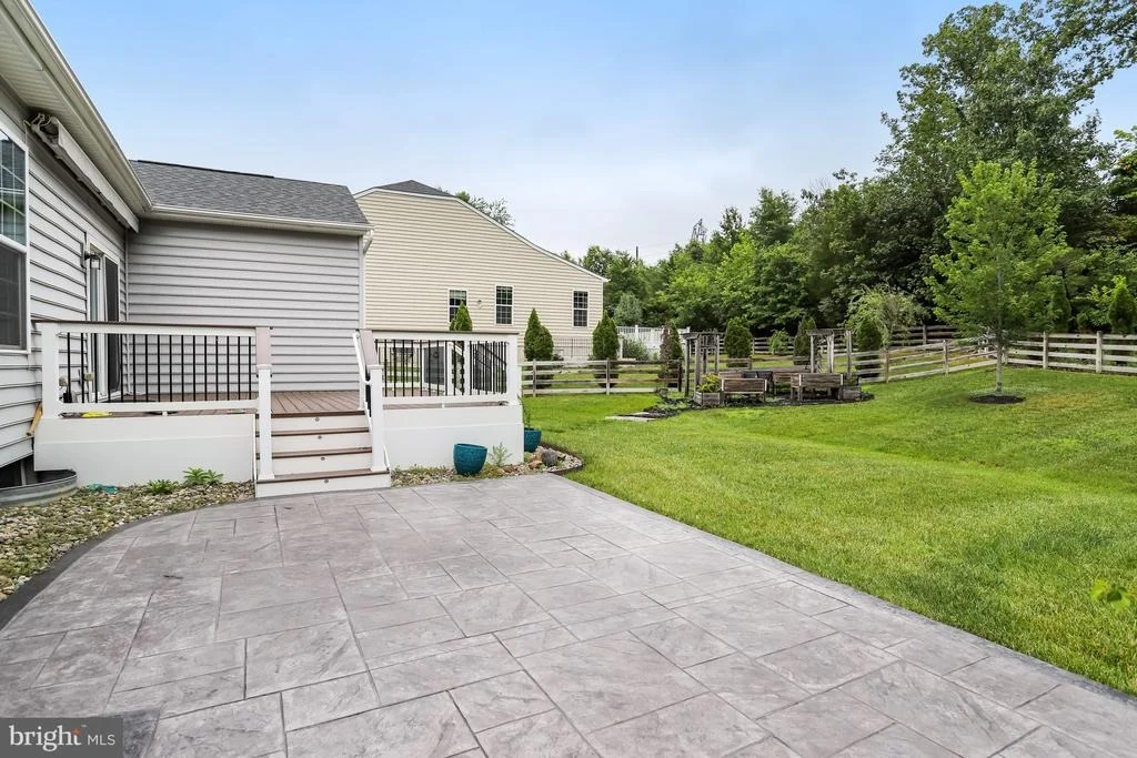 Photo of 26798 BARNSLEY PLACE