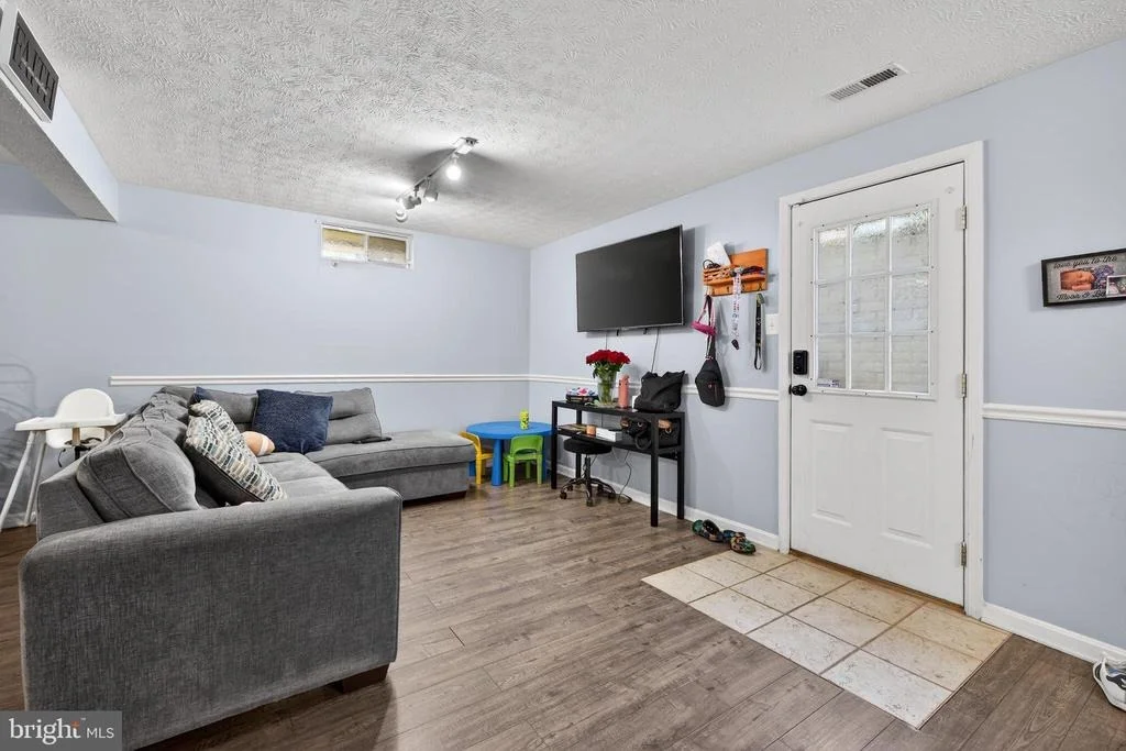 Photo of 611 HUNTING RIDGE DRIVE