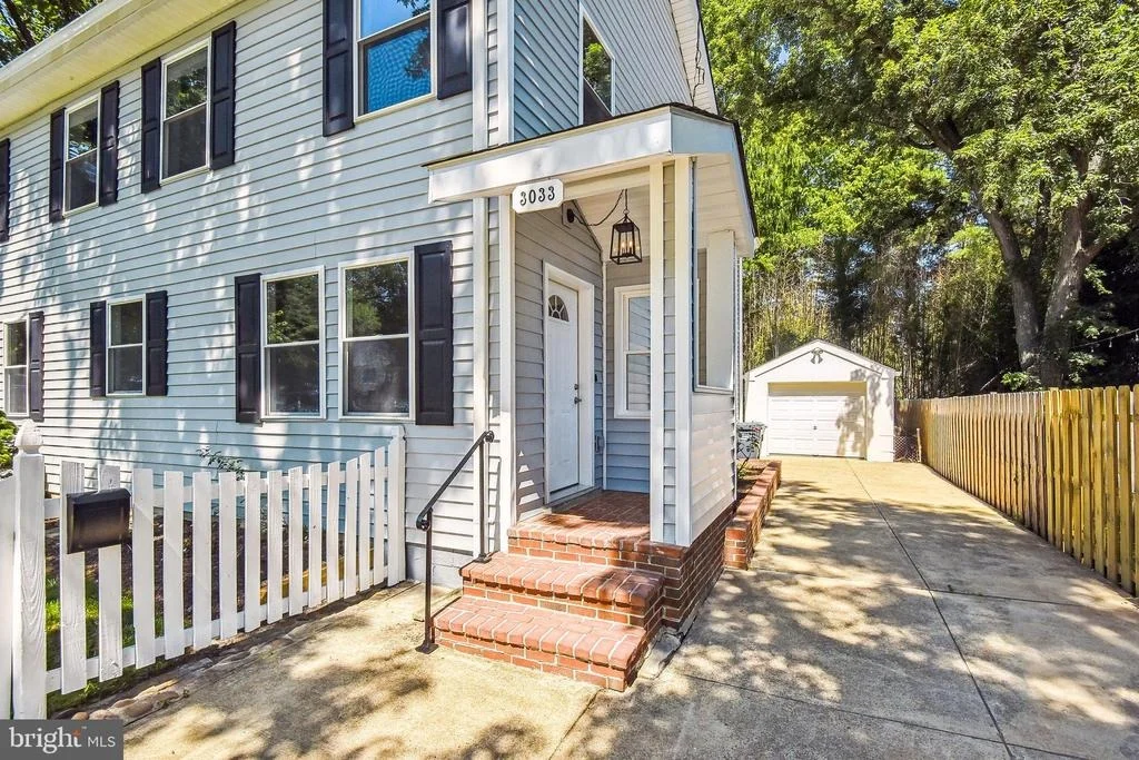 Photo of 3033 WAYNE ROAD