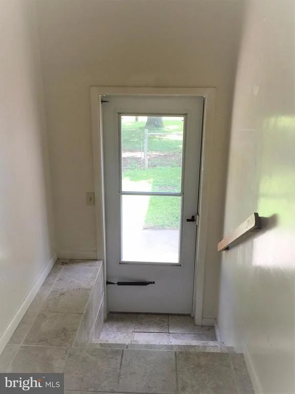 Photo of 1675 SHOOKSTOWN ROAD
