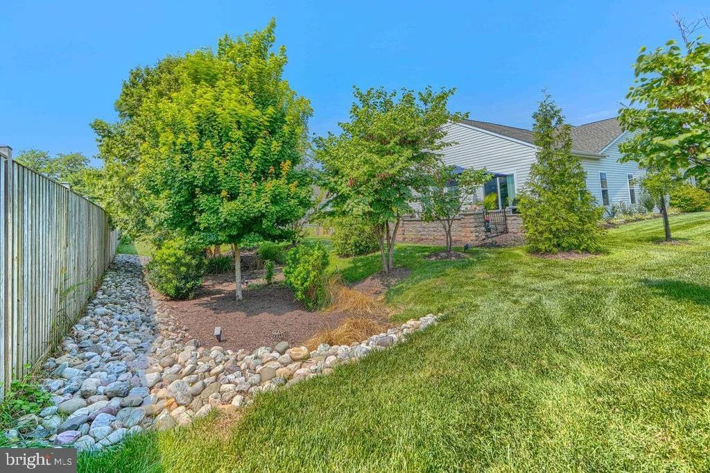 Photo of 320 BAYBERRY DRIVE