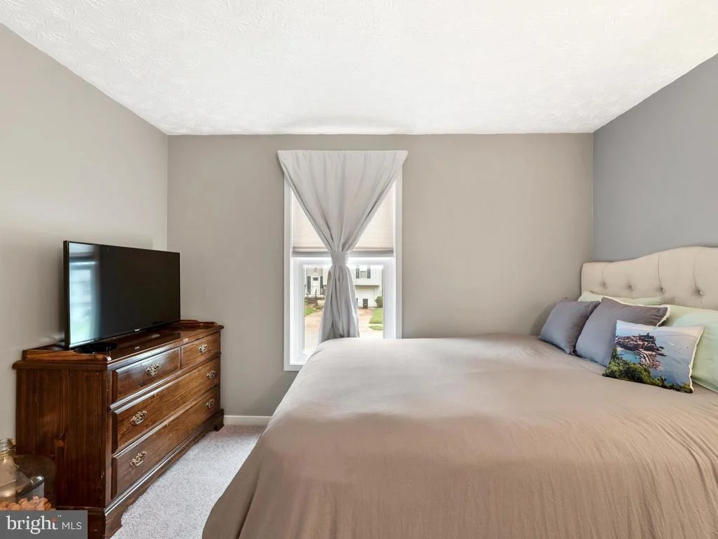 Photo of 8726 FAIRHAVEN PLACE