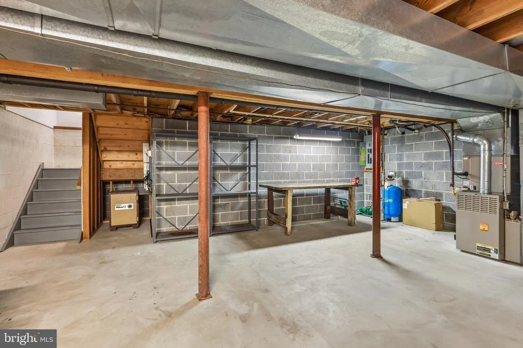 Photo of 3 POINTE VIEW CIRCLE