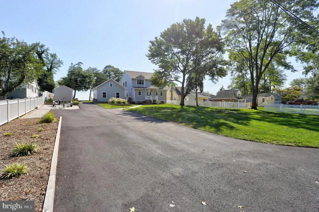 Photo of 8171 BAYSIDE DRIVE