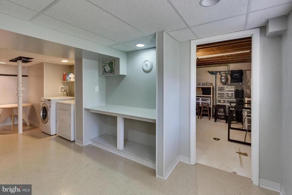 Photo of 6924 VANCOUVER ROAD