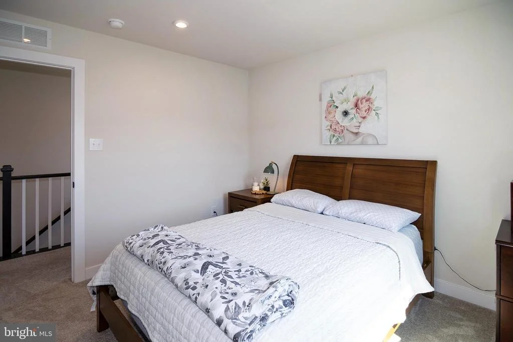 Photo of 17 SEQUOIA COURT
