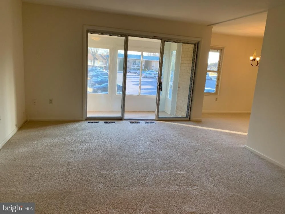 Photo of Unit 3F at 3632 GLENEAGLES DRIVE