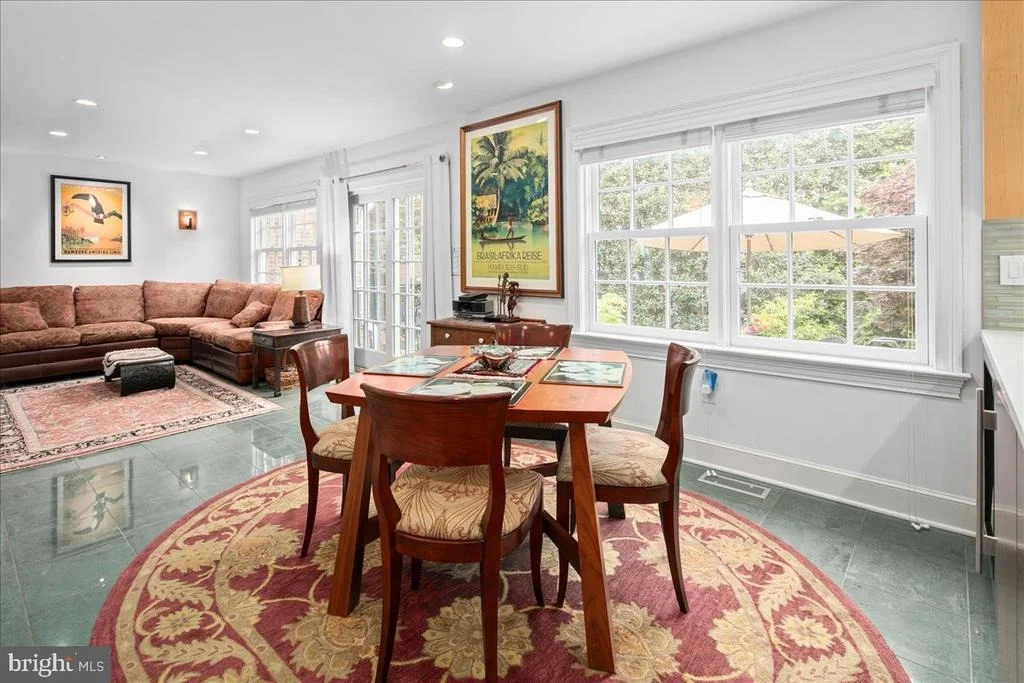 Photo of 9352 MOUNT VERNON CIRCLE