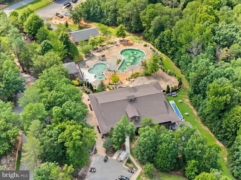 Photo of 178 PINEHURST DRIVE