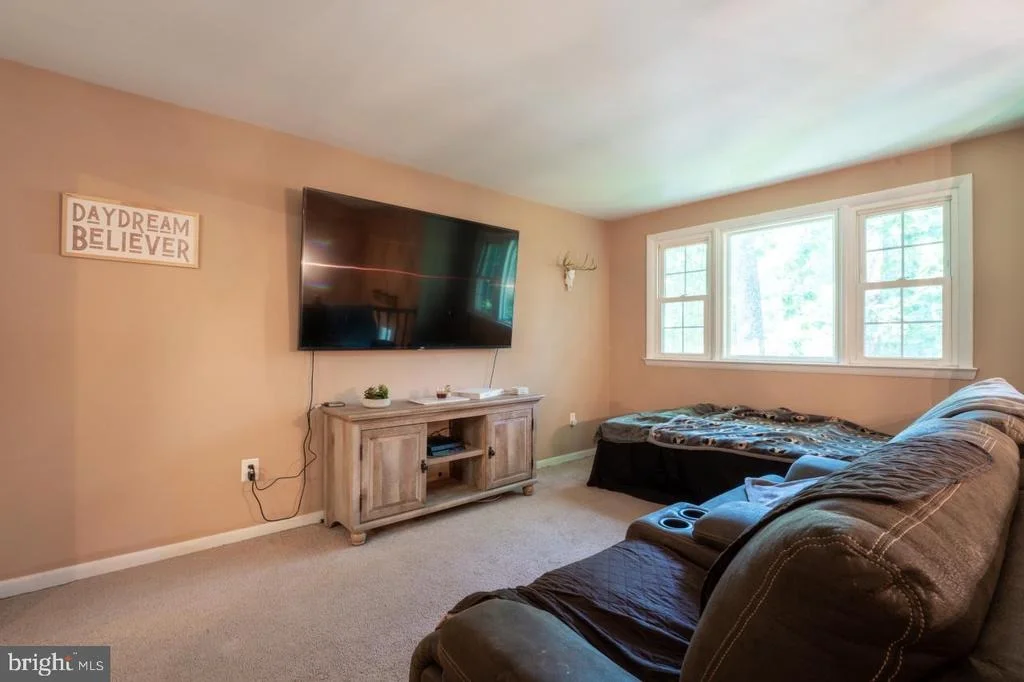 Photo of 2125 OAK ROAD