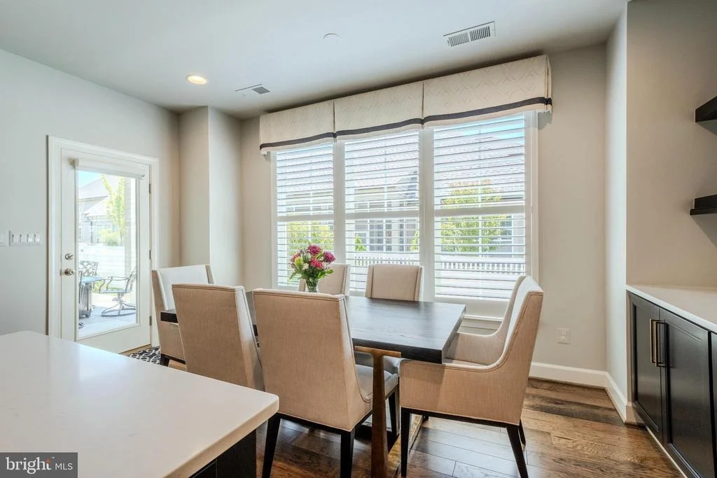 Photo of 42863 BEAVER CROSSING SQUARE