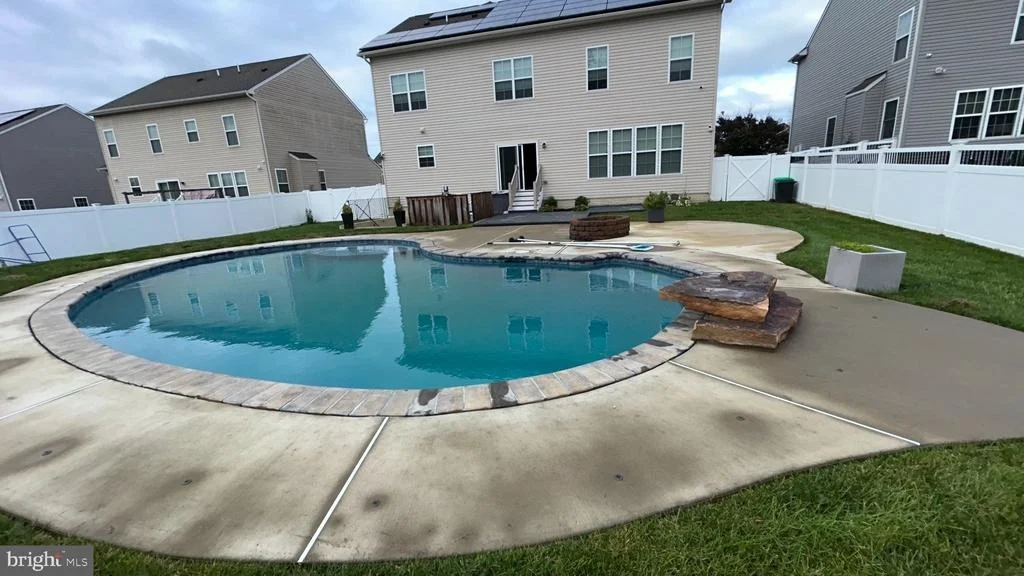 Photo of 6104 HUNT WEBER DRIVE