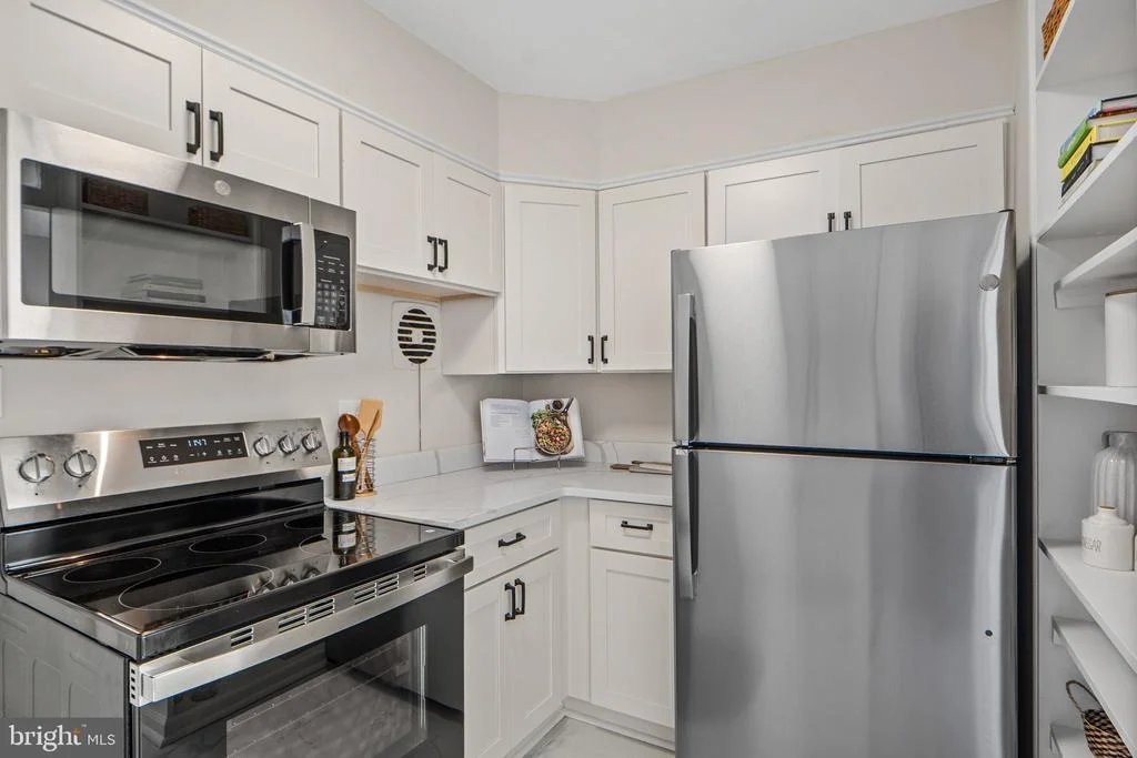 Photo of 1513 FLORA LANE