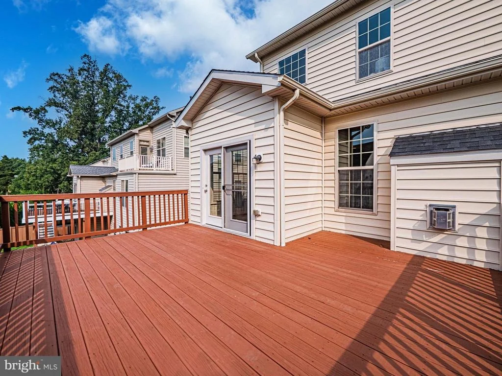 Photo of 3032 MOORE LANE