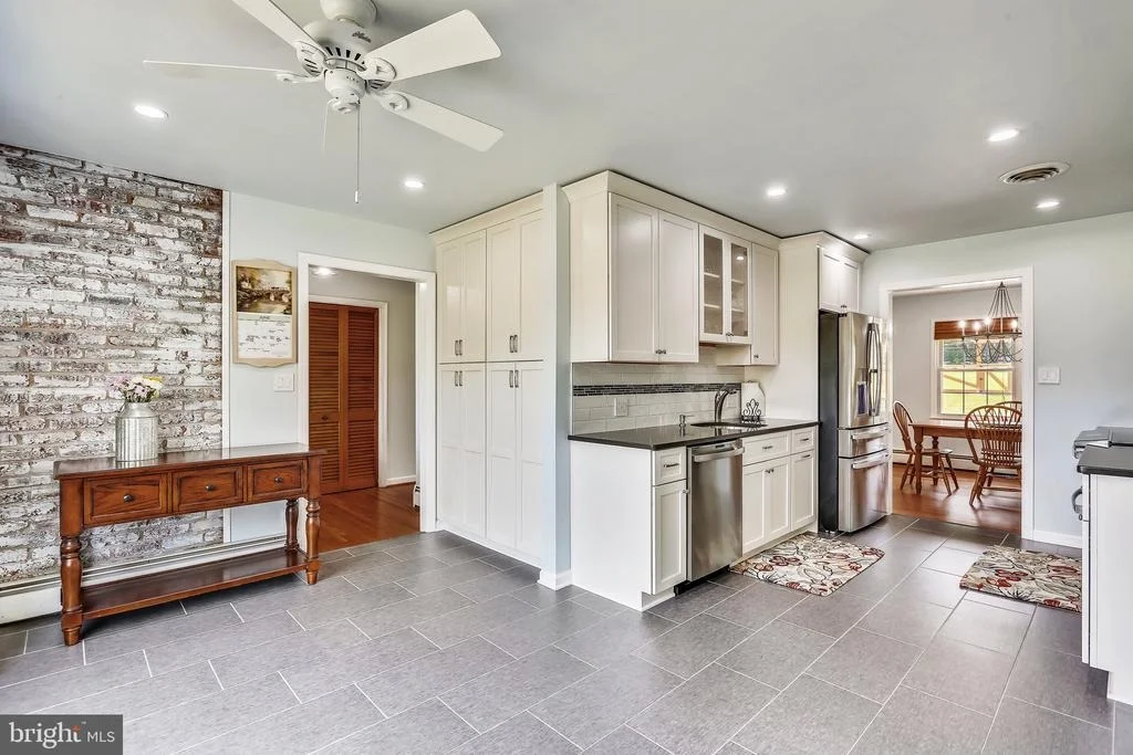 Photo of 24120 DOREEN DRIVE