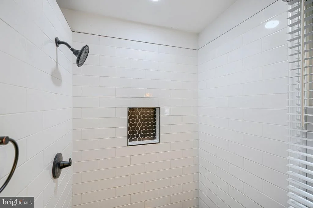 Photo of 1412 ELLIS ROAD