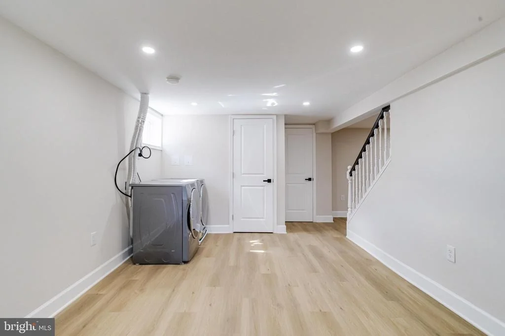 Photo of 605 WALNUT AVENUE