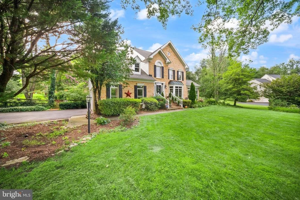 Photo of 4280 LAWNVALE DRIVE