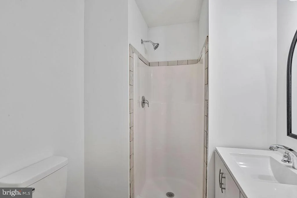 Photo of 905 HANOVER STREET
