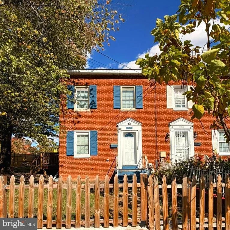 Photo of 1021 BOOKER DRIVE
