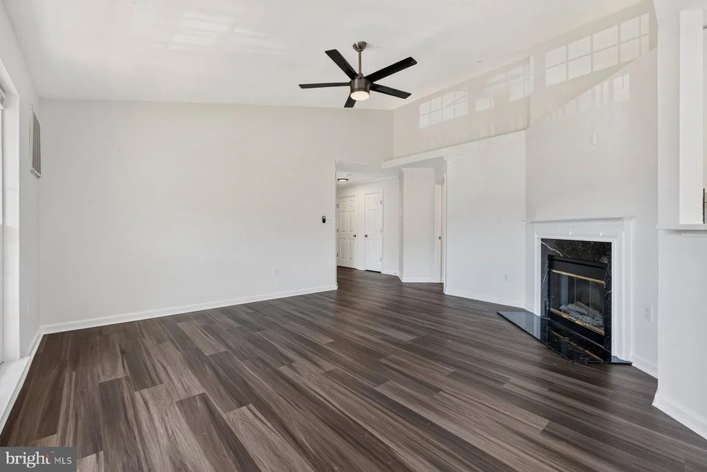 Photo of Unit 3D at 2501 COLERIDGE DRIVE