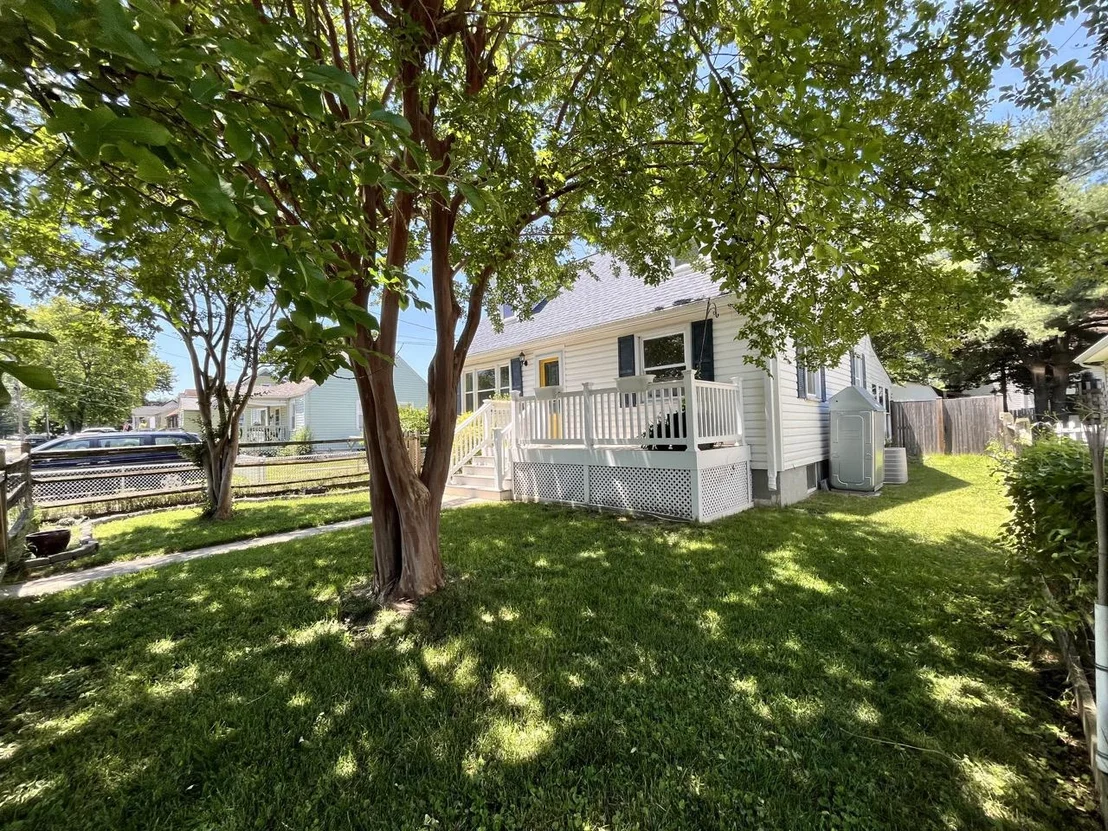 Photo of 234 MEADOW ROAD