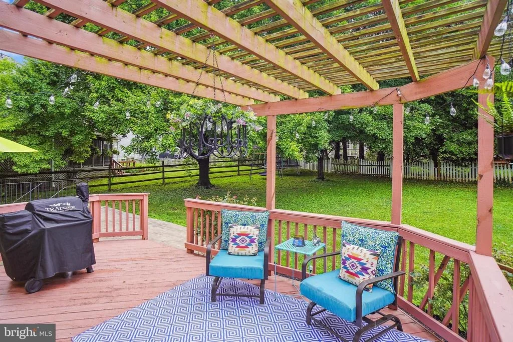 Photo of 5230 KINGSBROOK DRIVE