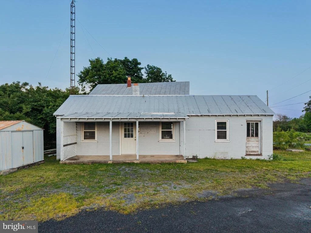 Photo of 2974 MARTINSBURG