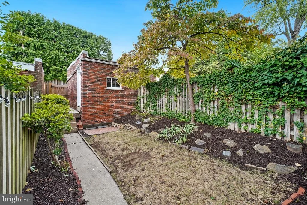 Photo of 5504 30TH PLACE NW