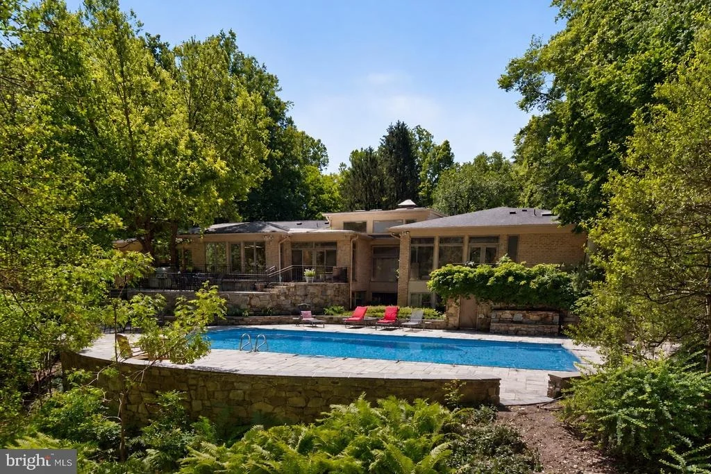 Photo of 10801 BALANTRE LANE