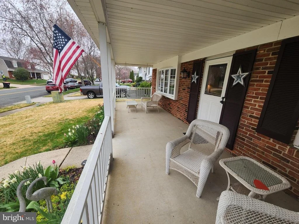 Photo of 215 GARNETT ROAD