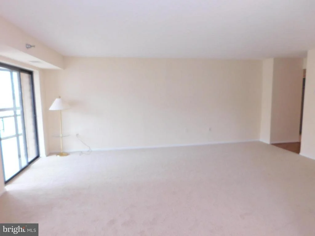 Photo of Unit 3818 at 15115 INTERLACHEN DRIVE